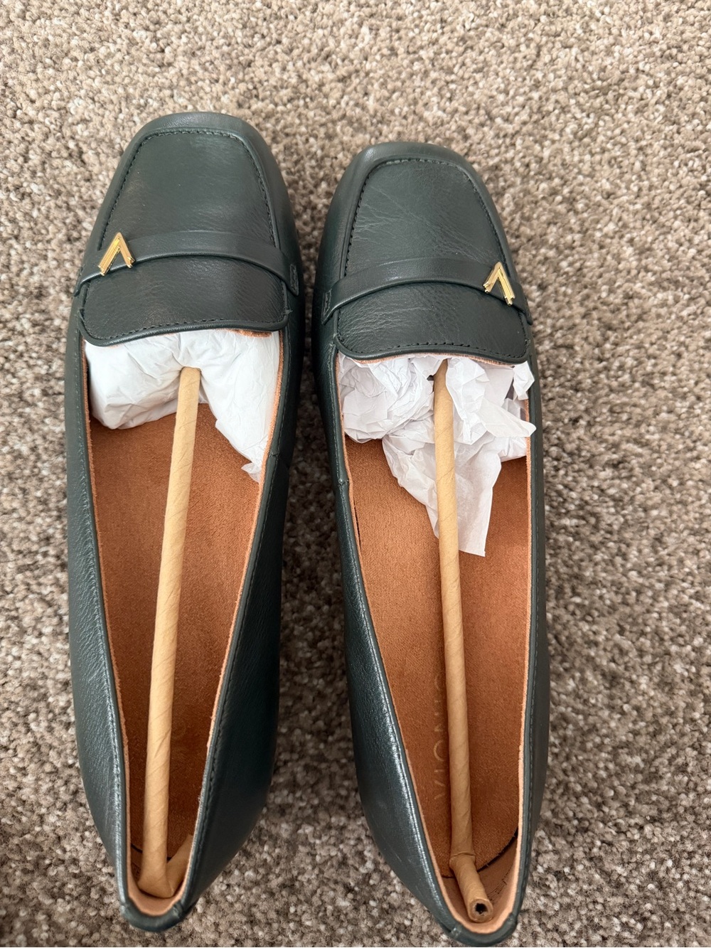 Vionic, Hayes flats, Dark Green Leather Loafers with Gold V Detail